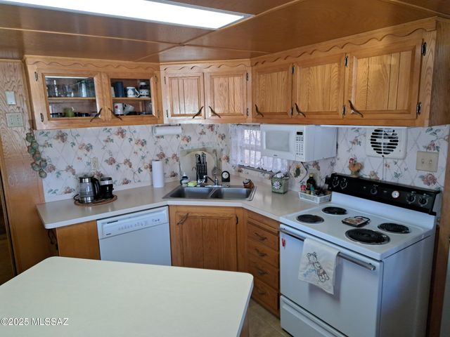 5809 W Rocking Cir Street, Tucson, AZ 85713