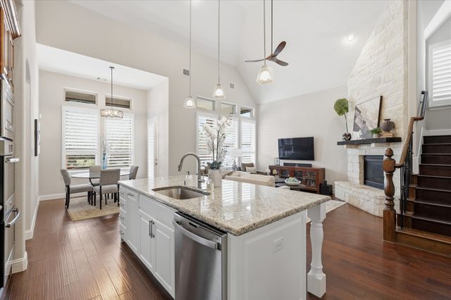 2352 Stallion Street, Carrollton, TX 75010