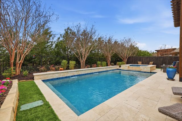 2352 Stallion Street, Carrollton, TX 75010