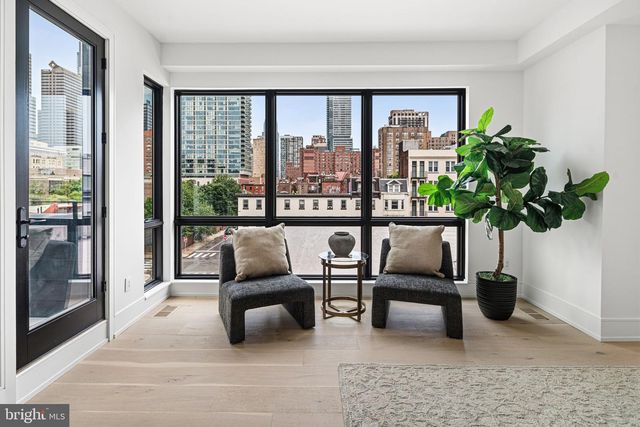 2316 SANSOM ST, Philadelphia, PA 19103