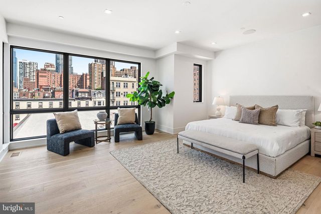 2316 SANSOM ST, Philadelphia, PA 19103