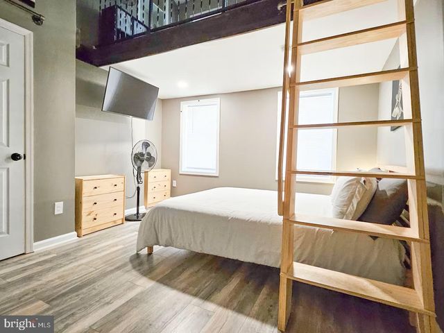 1212 N KING ST, Wilmington, DE 19801