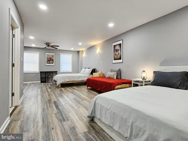 1212 N KING ST, Wilmington, DE 19801