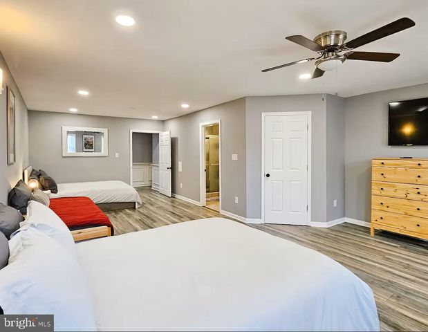 1212 N KING ST, Wilmington, DE 19801