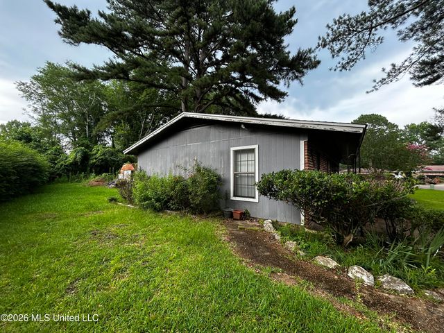 6507 George Washington Drive, Jackson, MS 39213