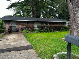 6507 George Washington Drive, Jackson, MS 39213