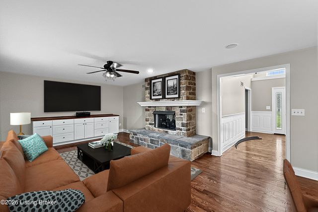 376 Gene St, Mt Washington, KY 40047