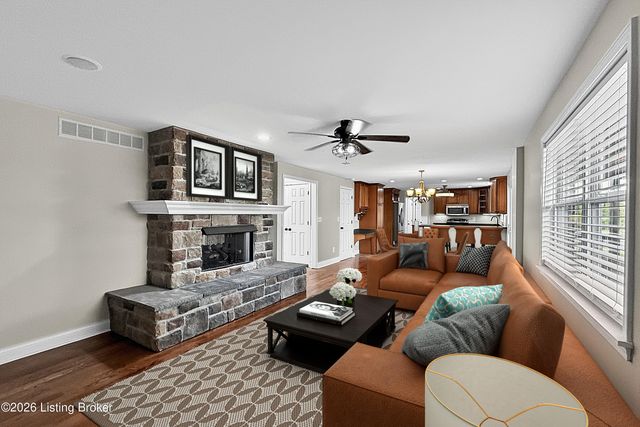 376 Gene St, Mt Washington, KY 40047