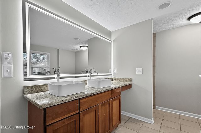 376 Gene St, Mt Washington, KY 40047