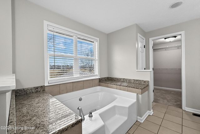 376 Gene St, Mt Washington, KY 40047