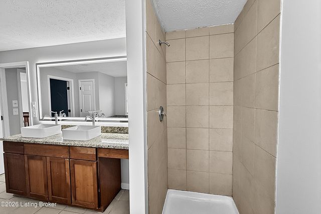 376 Gene St, Mt Washington, KY 40047