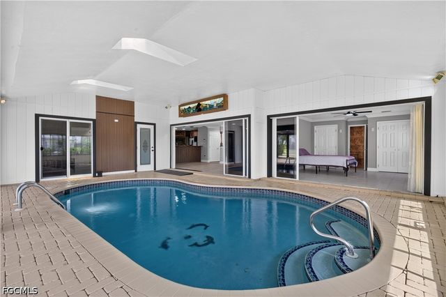 1229 SW 21st TER, Cape Coral, FL 33991