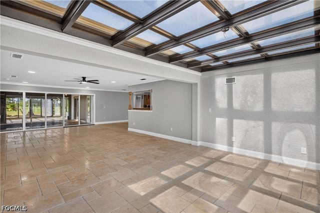 1229 SW 21st TER, Cape Coral, FL 33991