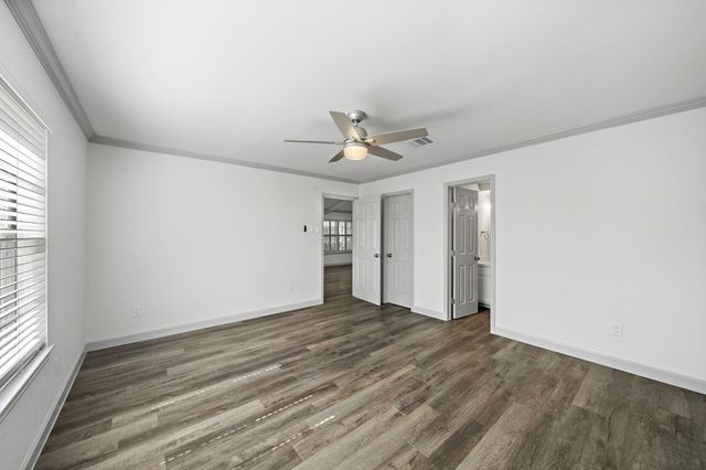 1714 Huge Oaks Street, Houston, TX 77055