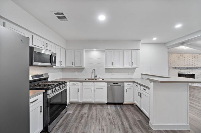 1714 Huge Oaks Street, Houston, TX 77055