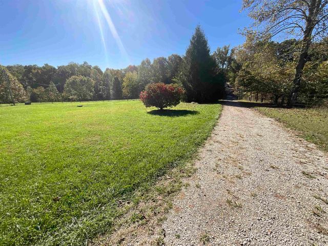 3333 Patricksburg Road, Spencer, IN 47460