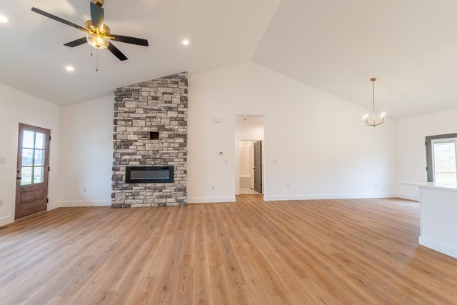 111 Gilmore Drive, Somerset, KY 42503