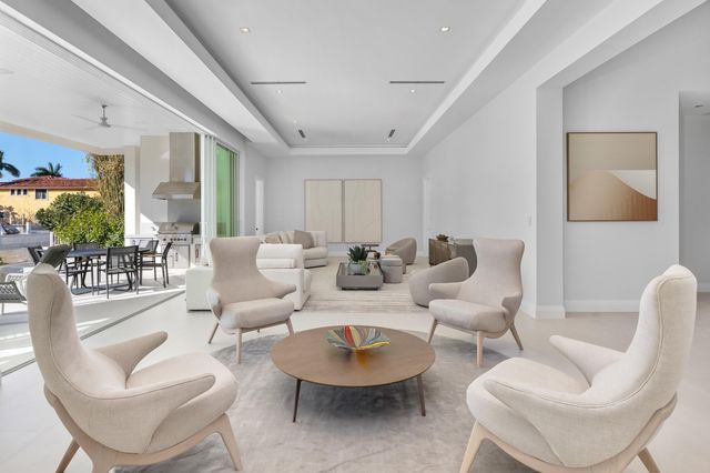 810 NE 70th Street, Boca Raton, FL 33487