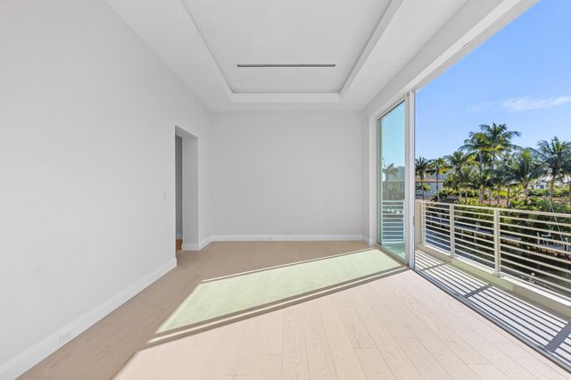 810 NE 70th Street, Boca Raton, FL 33487