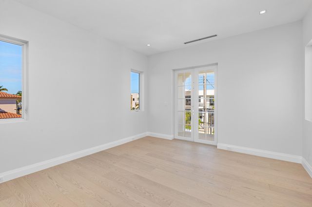 810 NE 70th Street, Boca Raton, FL 33487