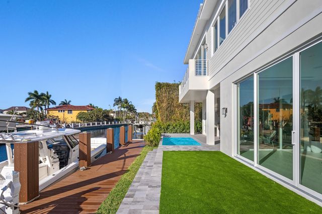 810 NE 70th Street, Boca Raton, FL 33487