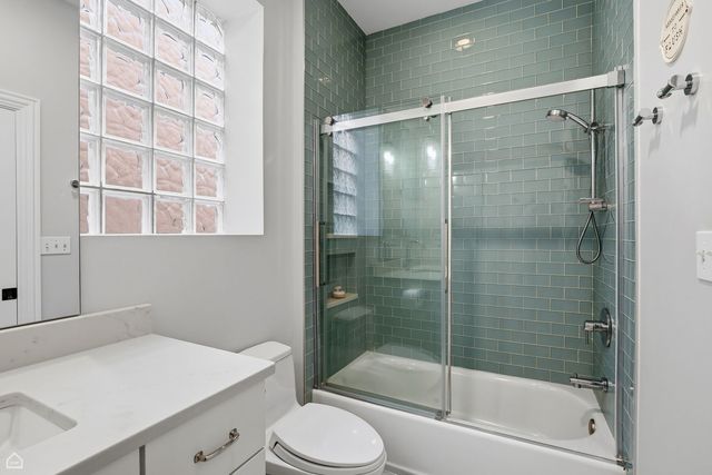 1752 W Erie Street, Chicago, IL 60622