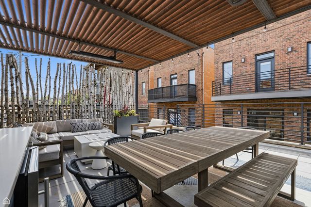 1752 W Erie Street, Chicago, IL 60622