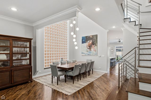 1752 W Erie Street, Chicago, IL 60622