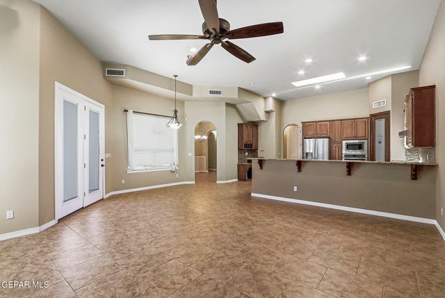 1260 FRANKLIN BLUFF Drive, El Paso, TX 79912