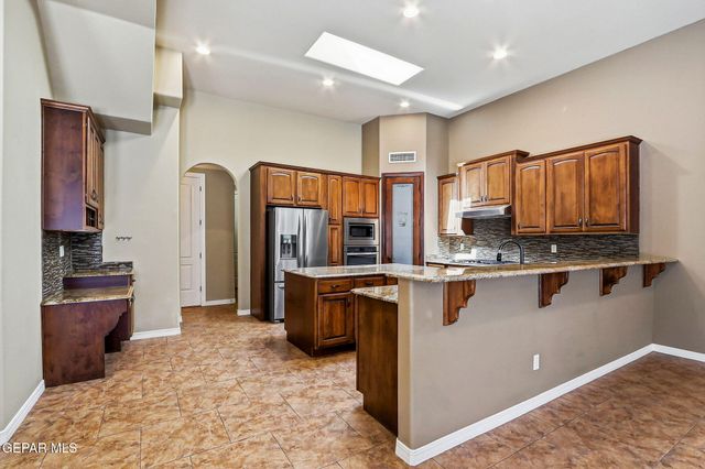 1260 FRANKLIN BLUFF Drive, El Paso, TX 79912