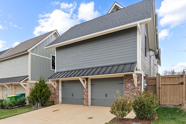 2620 Buckner Ln, Thompsons Station, TN 37179