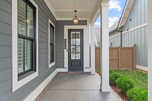 2620 Buckner Ln, Thompsons Station, TN 37179