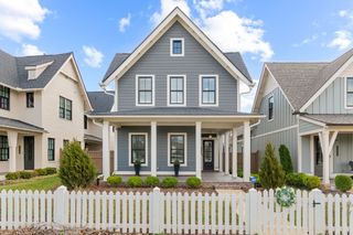 2620 Buckner Ln, Thompsons Station, TN 37179