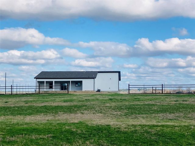 2964 Rabbs Prairie RD, La Grange, TX 78945