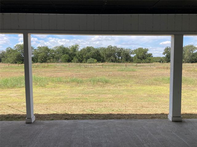 2964 Rabbs Prairie RD, La Grange, TX 78945
