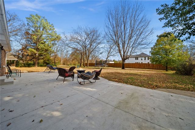 32 Cannich Drive, Bella Vista, AR 72715