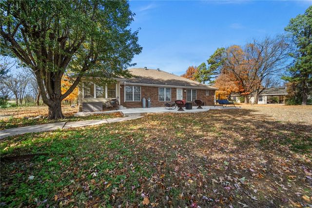 32 Cannich Drive, Bella Vista, AR 72715