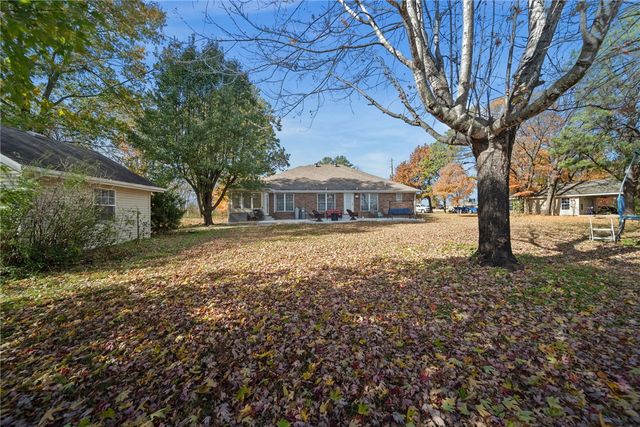 32 Cannich Drive, Bella Vista, AR 72715