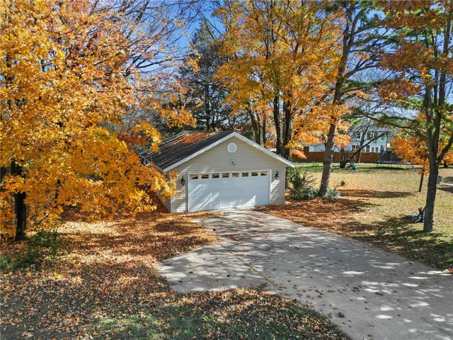 32 Cannich Drive, Bella Vista, AR 72715