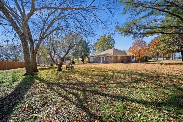32 Cannich Drive, Bella Vista, AR 72715