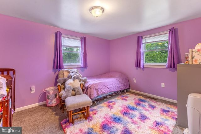 282 S MAIN ST, Pleasant Gap, PA 16823