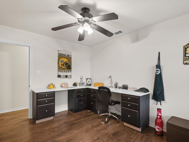 105 Pioneer Court, Waxahachie, TX 75167