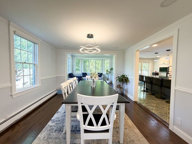3 Sprague Rd, Wellesley, MA 02481