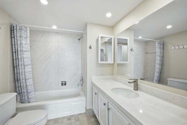 2841 N Ocean Boulevard 1503, Fort Lauderdale, FL 33308