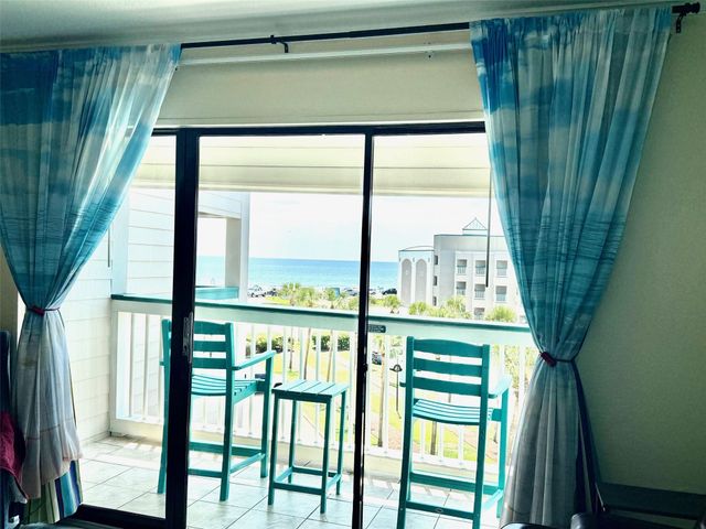 6102 Seawall Boulevard 391, Galveston, TX 77551