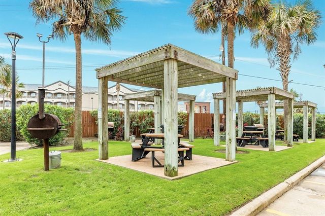 6102 Seawall Boulevard 391, Galveston, TX 77551