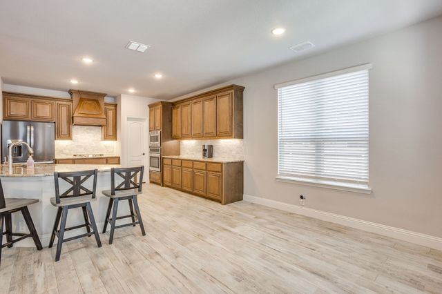 1116 Bear Oak Drive, Burleson, TX 76028