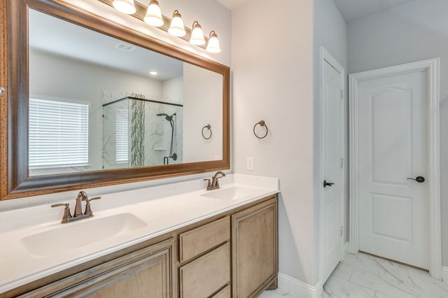 1116 Bear Oak Drive, Burleson, TX 76028
