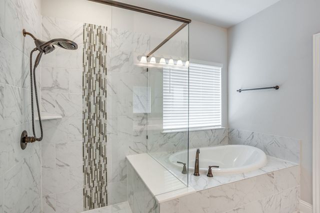 1116 Bear Oak Drive, Burleson, TX 76028