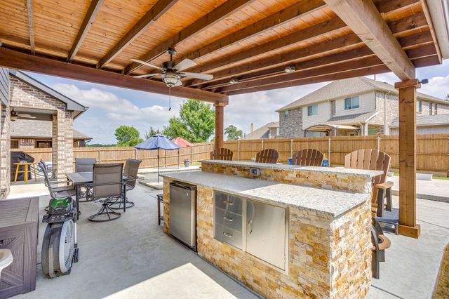 1116 Bear Oak Drive, Burleson, TX 76028